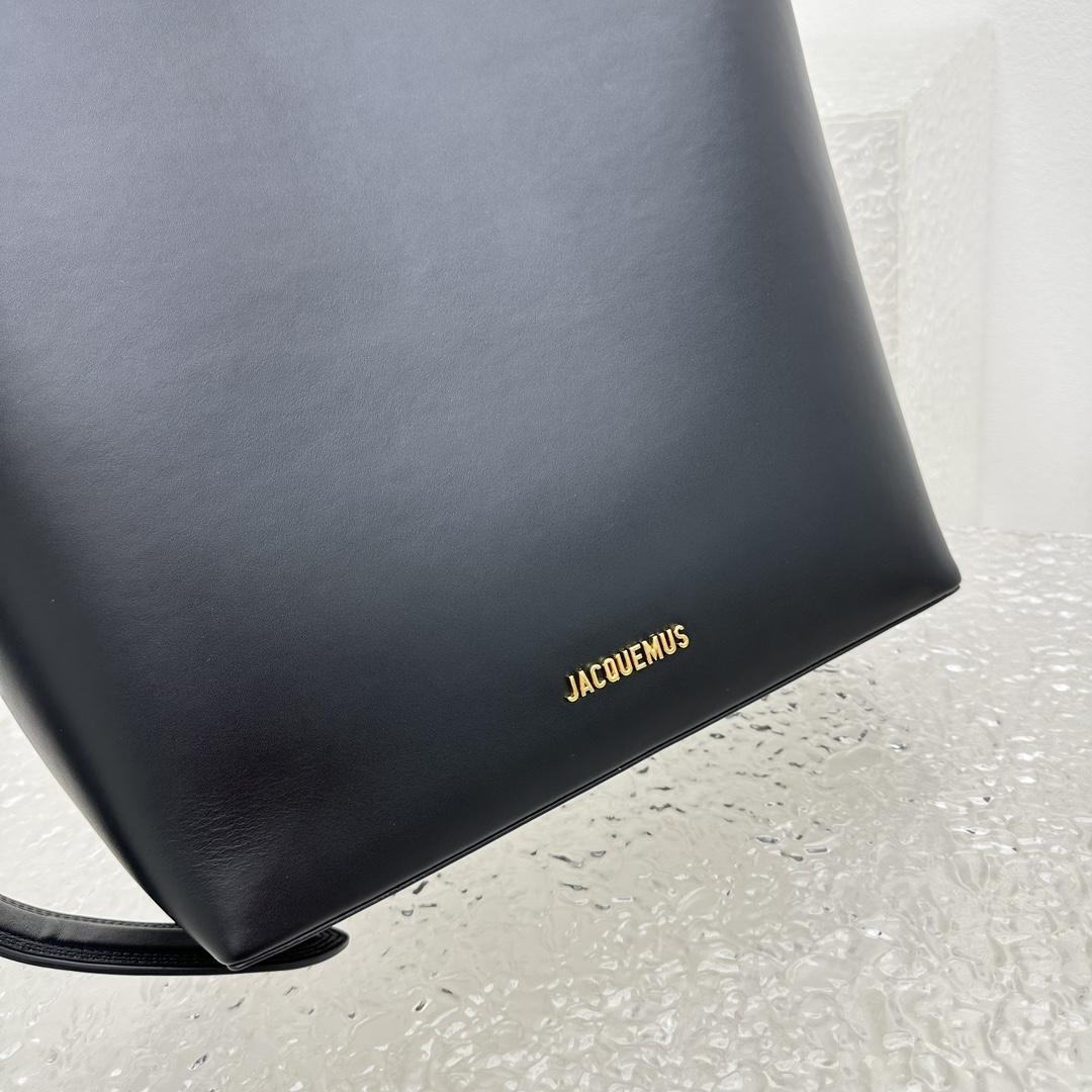Jacquemus Le Regalo Leather Bucket Bag (30x33x14cm) - PerfectKickZ