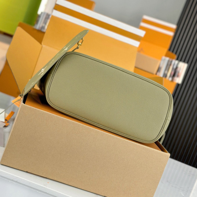 Louis Vuitton Neverfull MM   M46649 - PerfectKickZ
