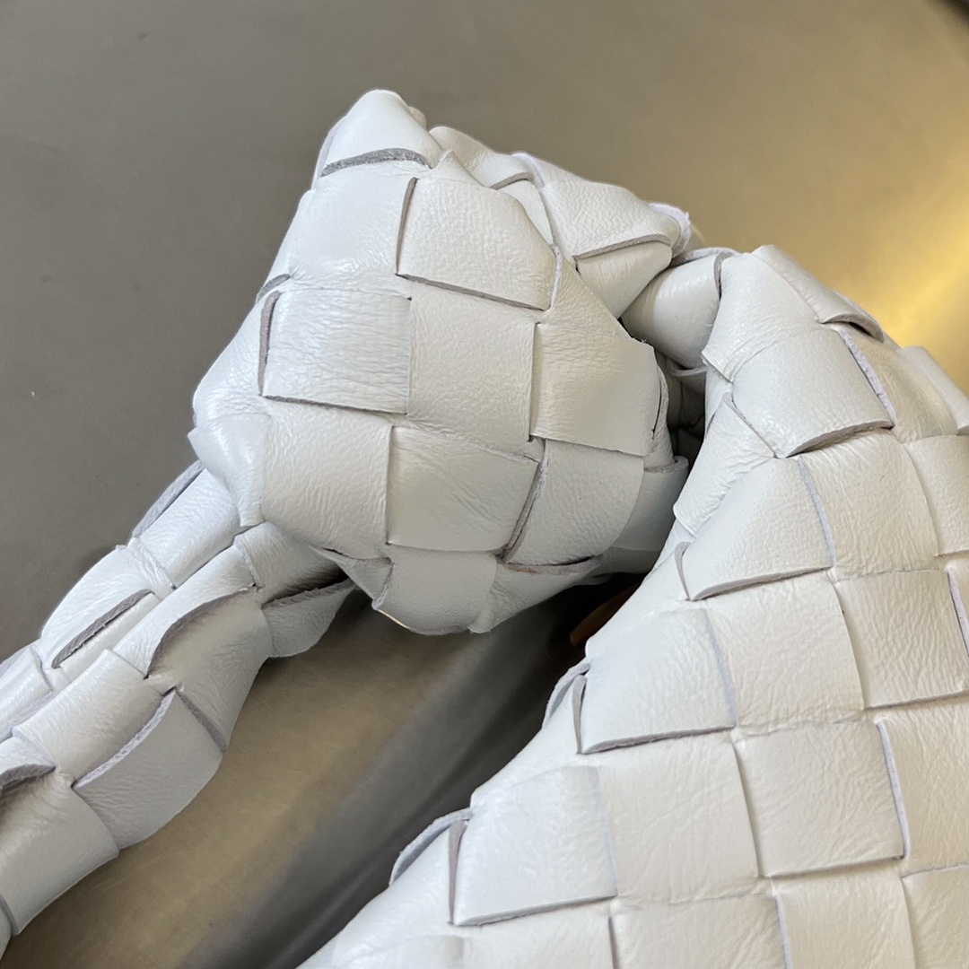 Bottega Veneta Candy Jodie  (16*17*6.5cm) - PerfectKickZ
