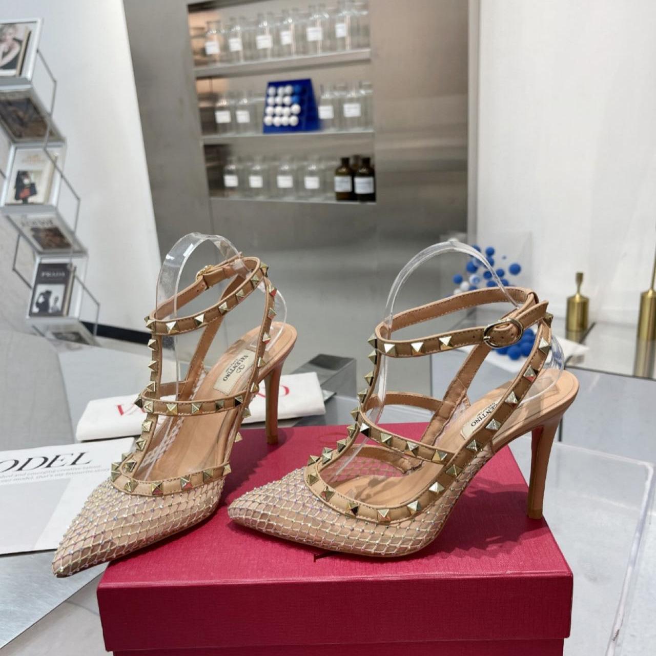 Valenti Rockstud Pumps Women Mesh With Crystals And Straps Apricot - PerfectKickZ