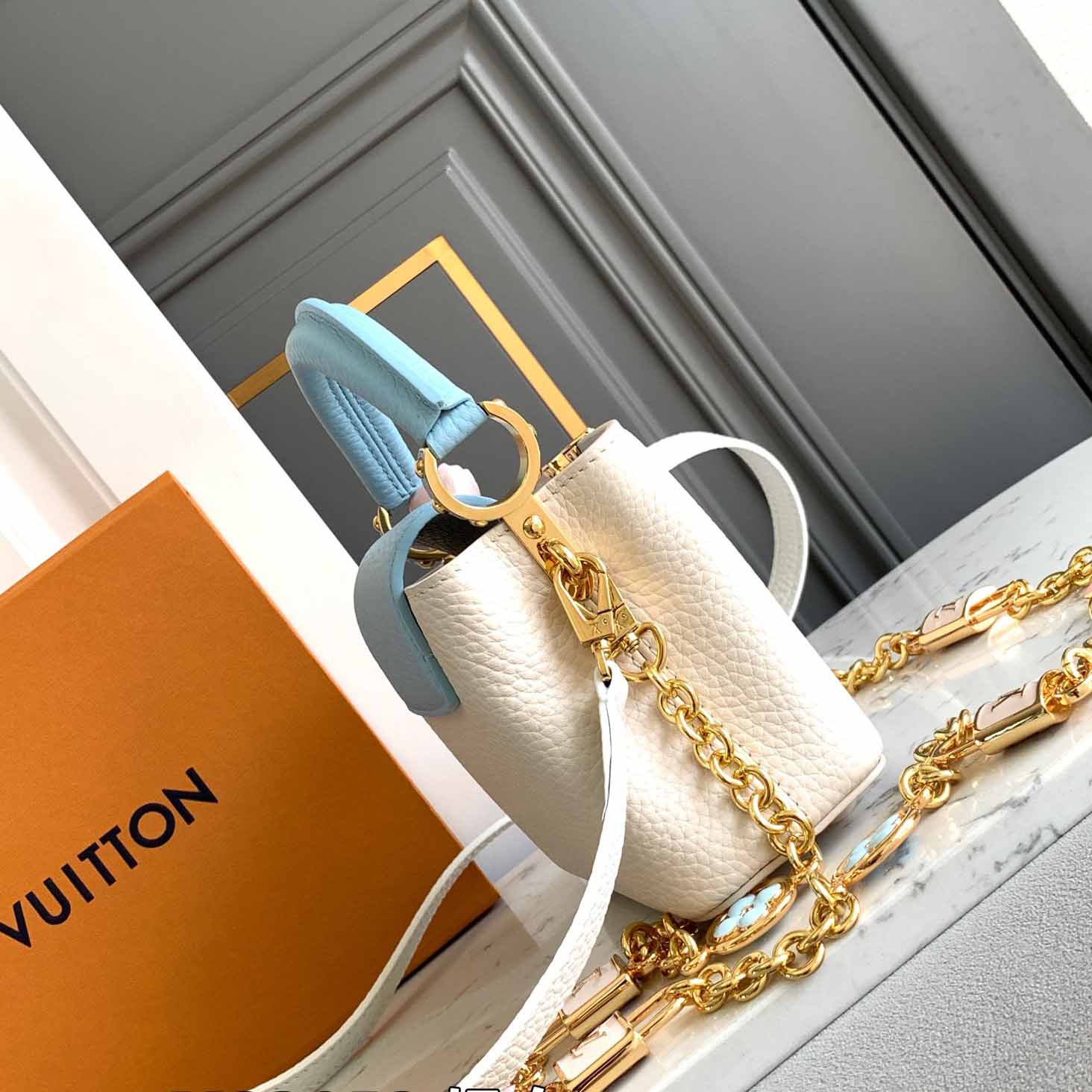 Louis Vuitton Capucines Nano   M23952 - PerfectKickZ