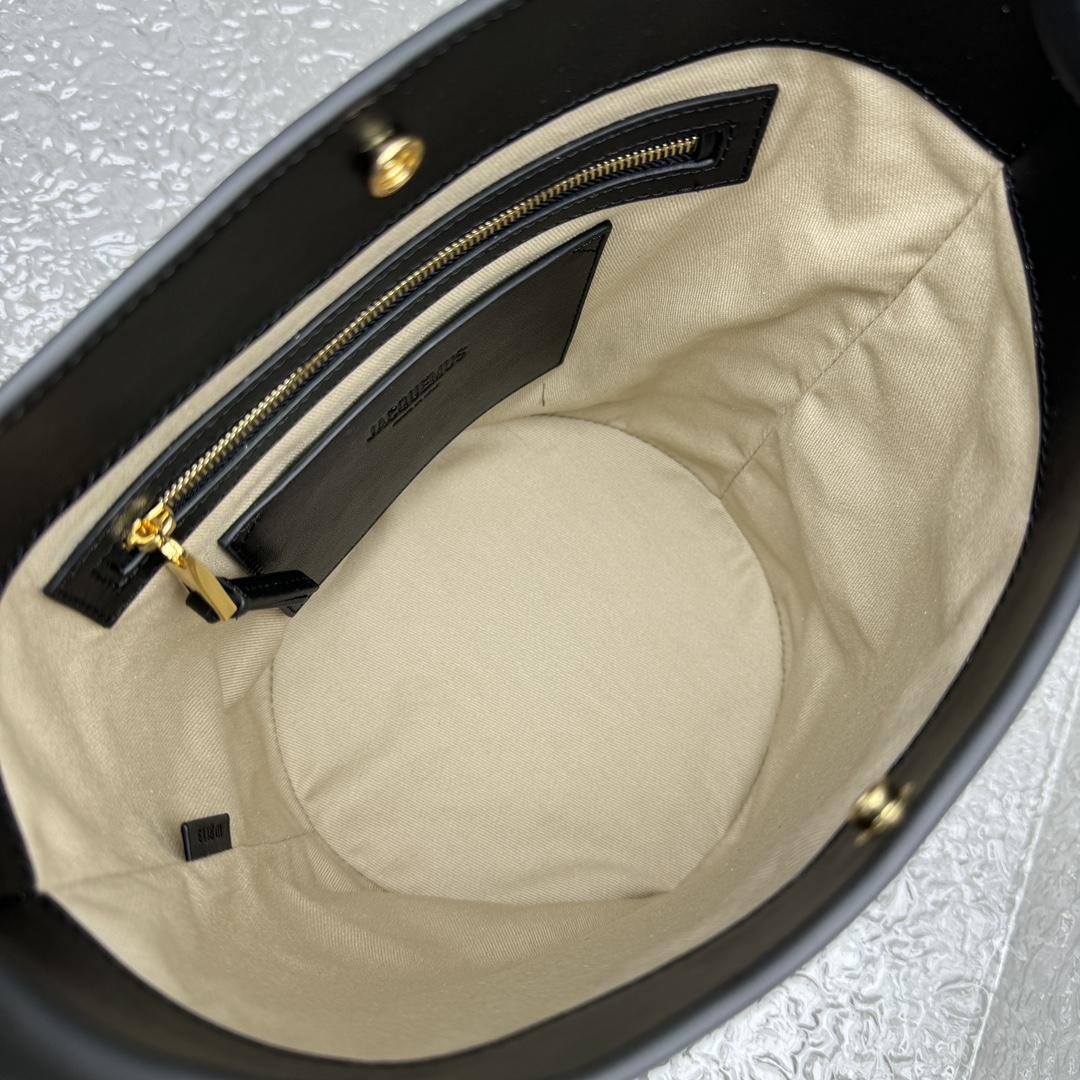 Jacquemus Le petit Tourni Mini Knotted Bucket Bag - PerfectKickZ