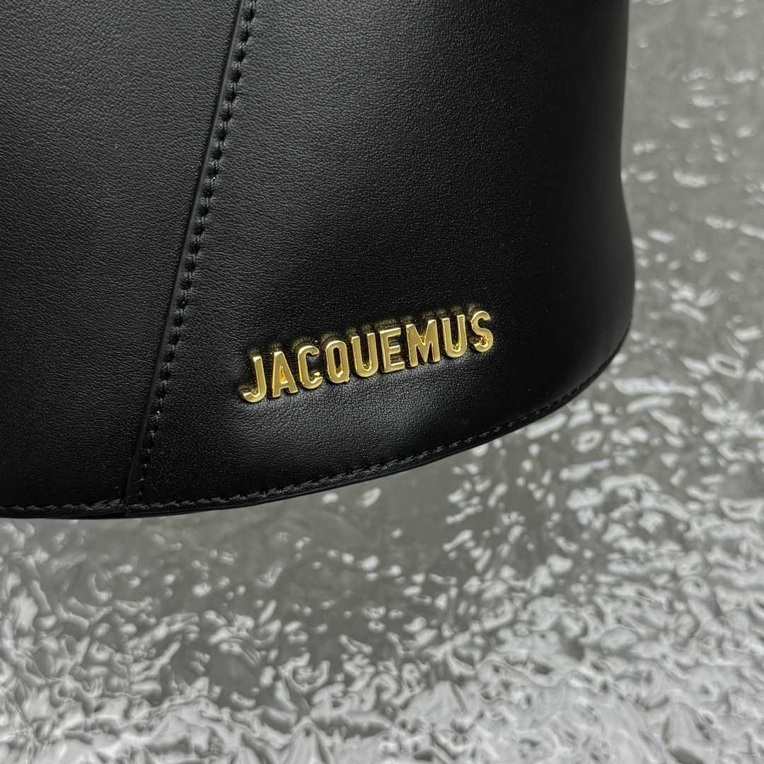 Jacquemus Le petit Tourni Mini Knotted Bucket Bag - PerfectKickZ
