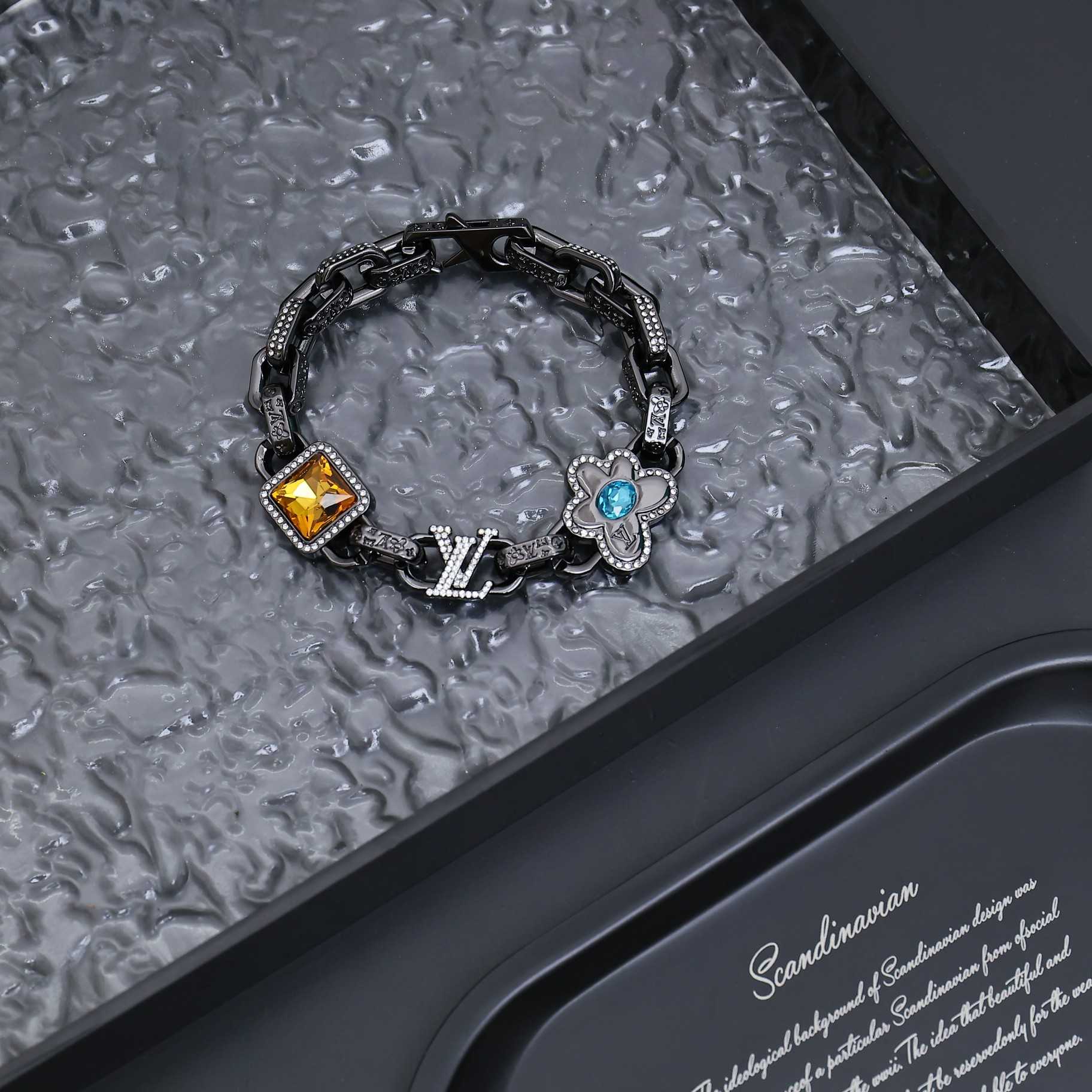 Louis Vuitton Paradise Stone Bracelet   M1594M - PerfectKickZ