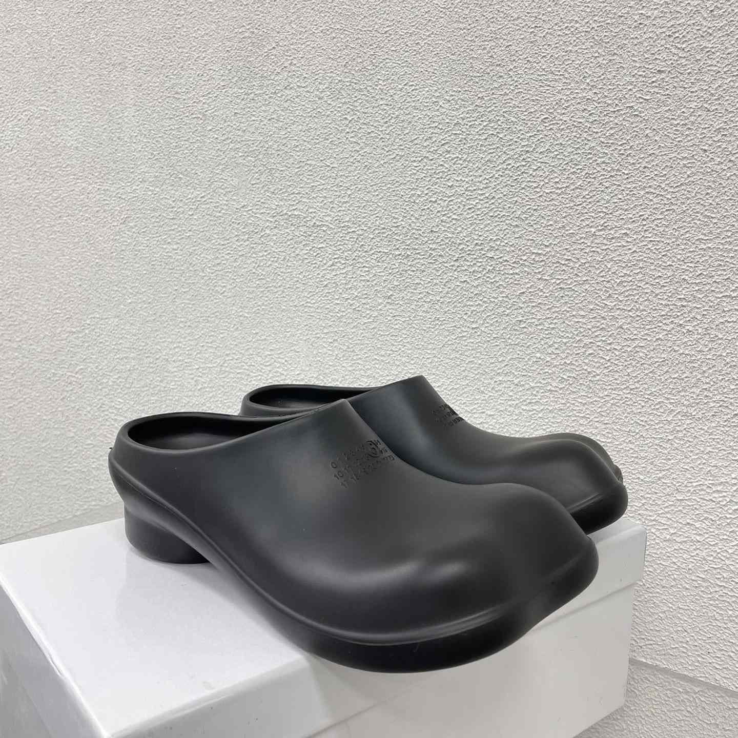 MM6 Maison Margiela Anatomic Numbers-motif Slippers - PerfectKickZ