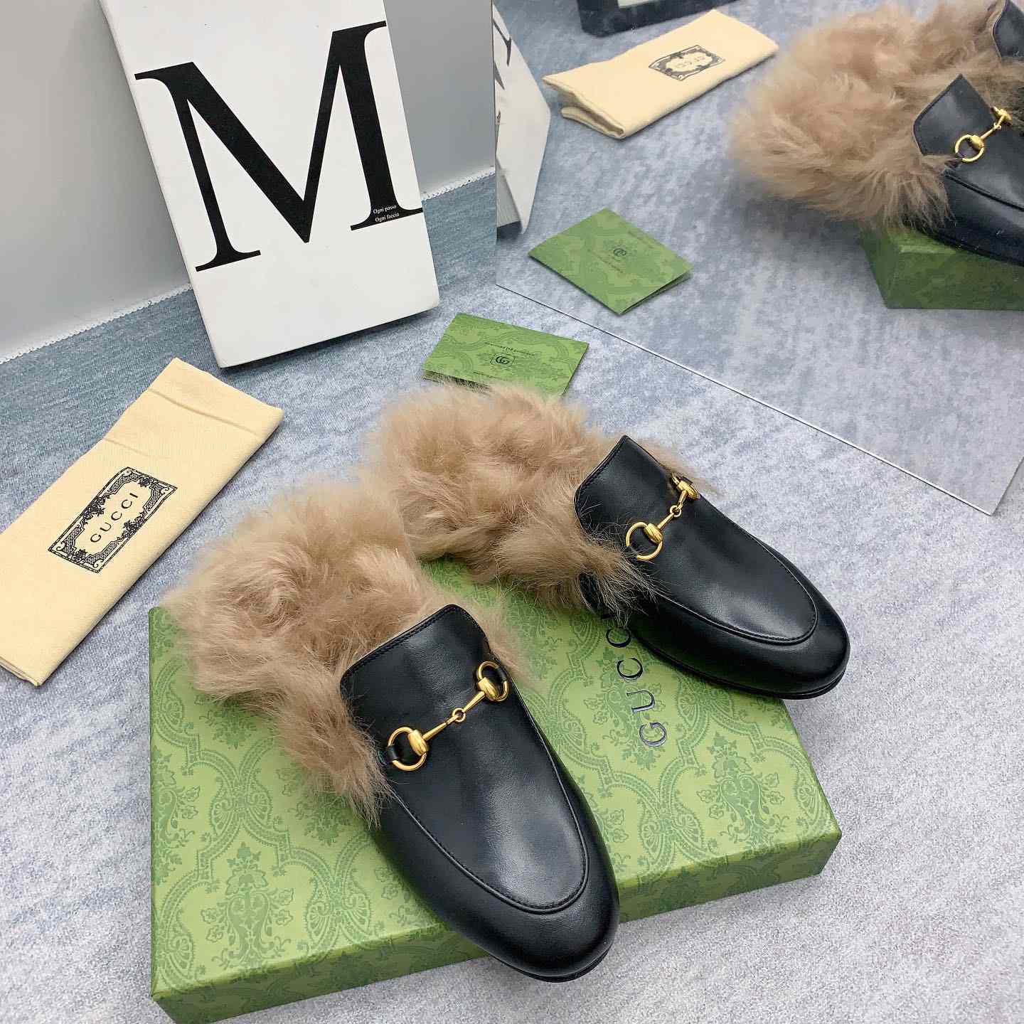 Gucci Fur Loafers - PerfectKickZ