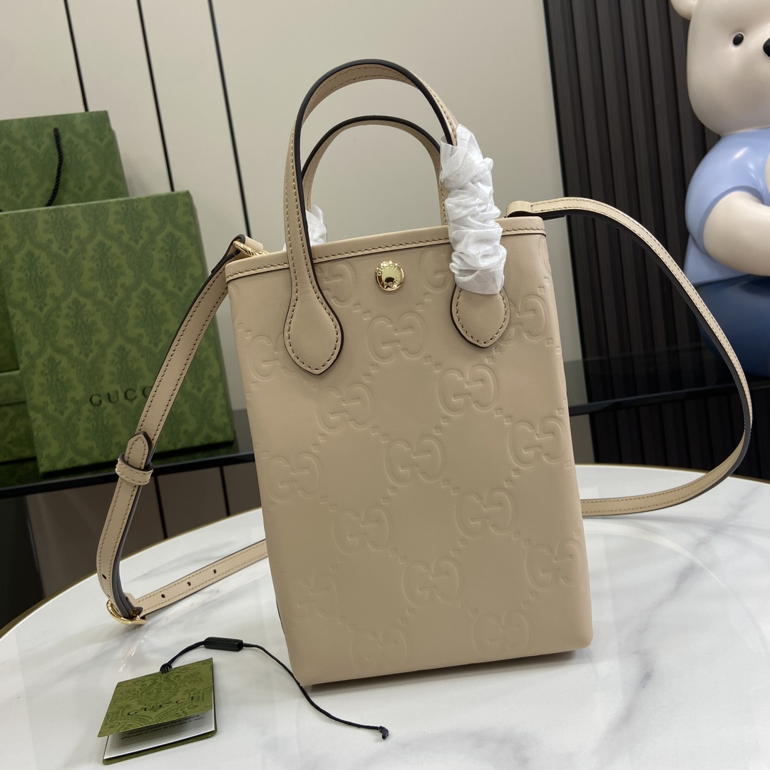 Gucci GG Super Mini Bag With Strap - PerfectKickZ
