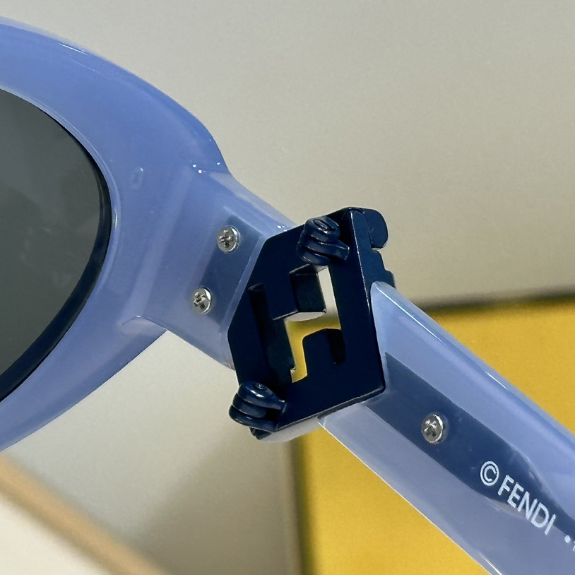 Fendi Diamonds Acetate Sunglasses    FE40140U - PerfectKickZ