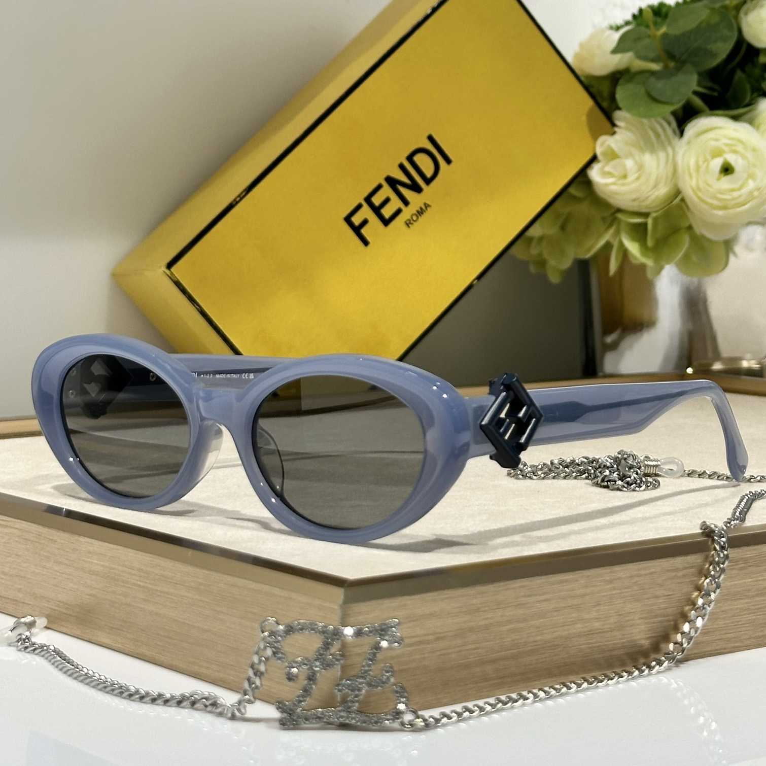 Fendi Diamonds Acetate Sunglasses    FE40140U - PerfectKickZ