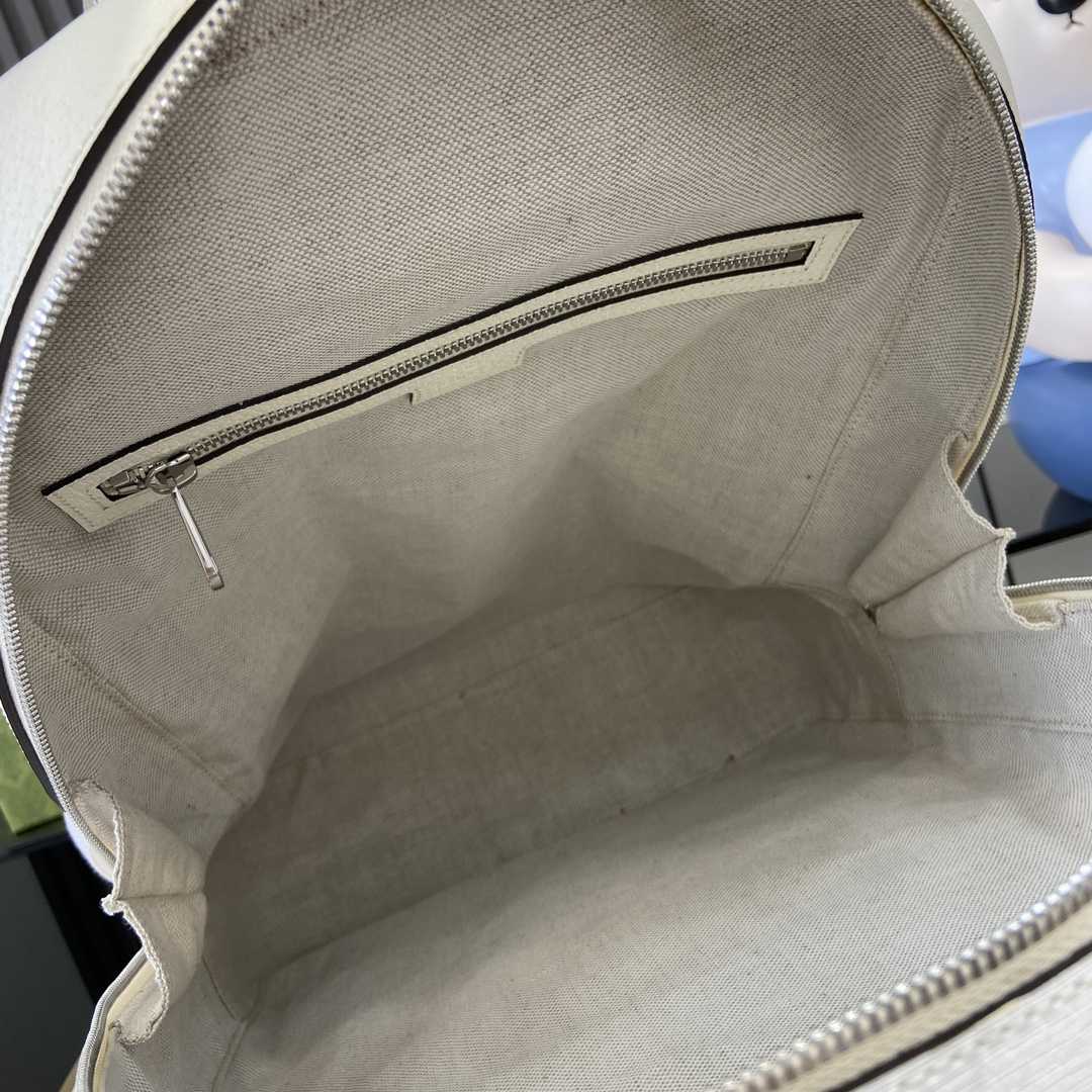 Gucci Medium GG Backpack With Tag - 