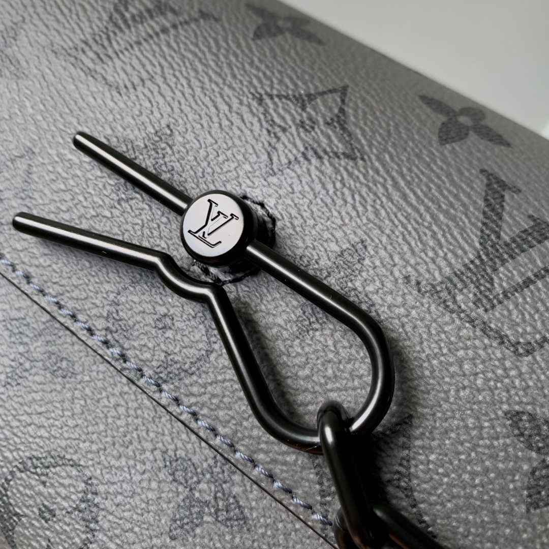 Louis Vuitton Steamer Wearable Wallet  M11496 - PerfectKickZ
