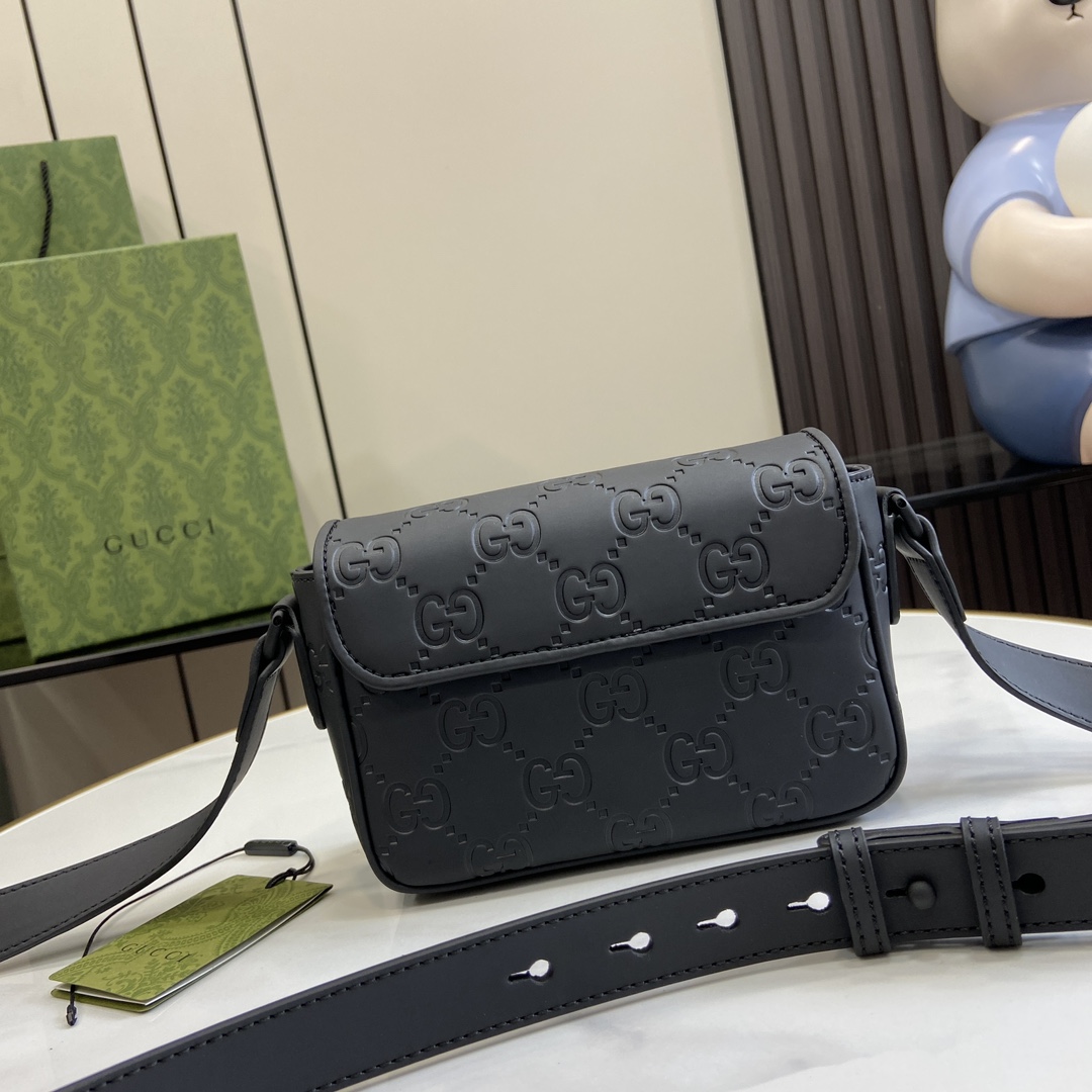 Gucci GG Rubber-effect Super Mini Bag - PerfectKickZ
