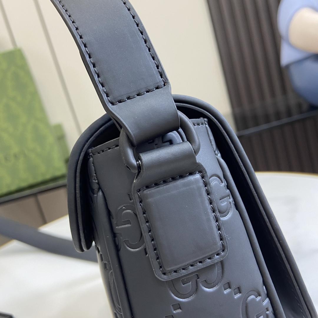 Gucci GG Rubber-effect Super Mini Bag - PerfectKickZ