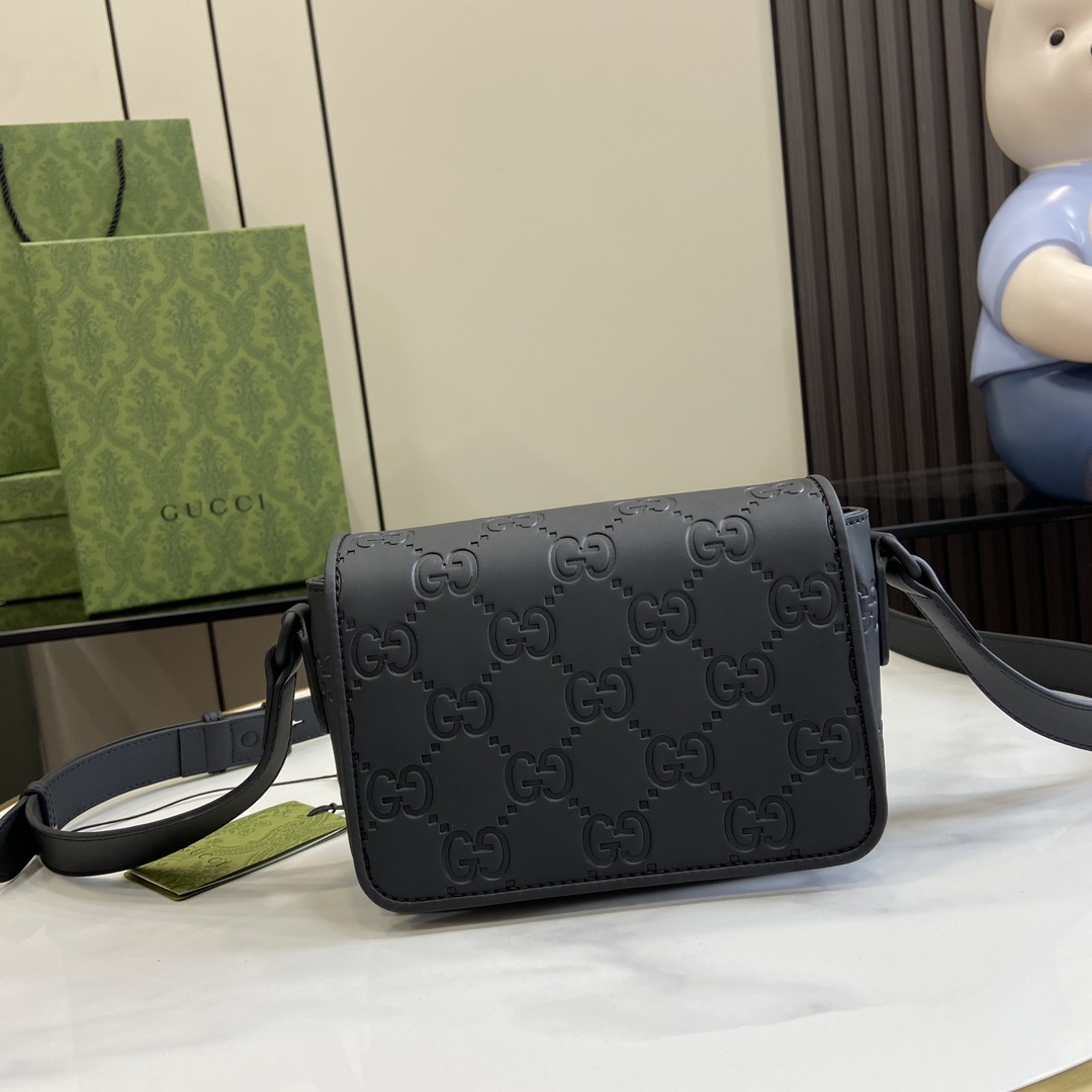 Gucci GG Rubber-effect Super Mini Bag - PerfectKickZ