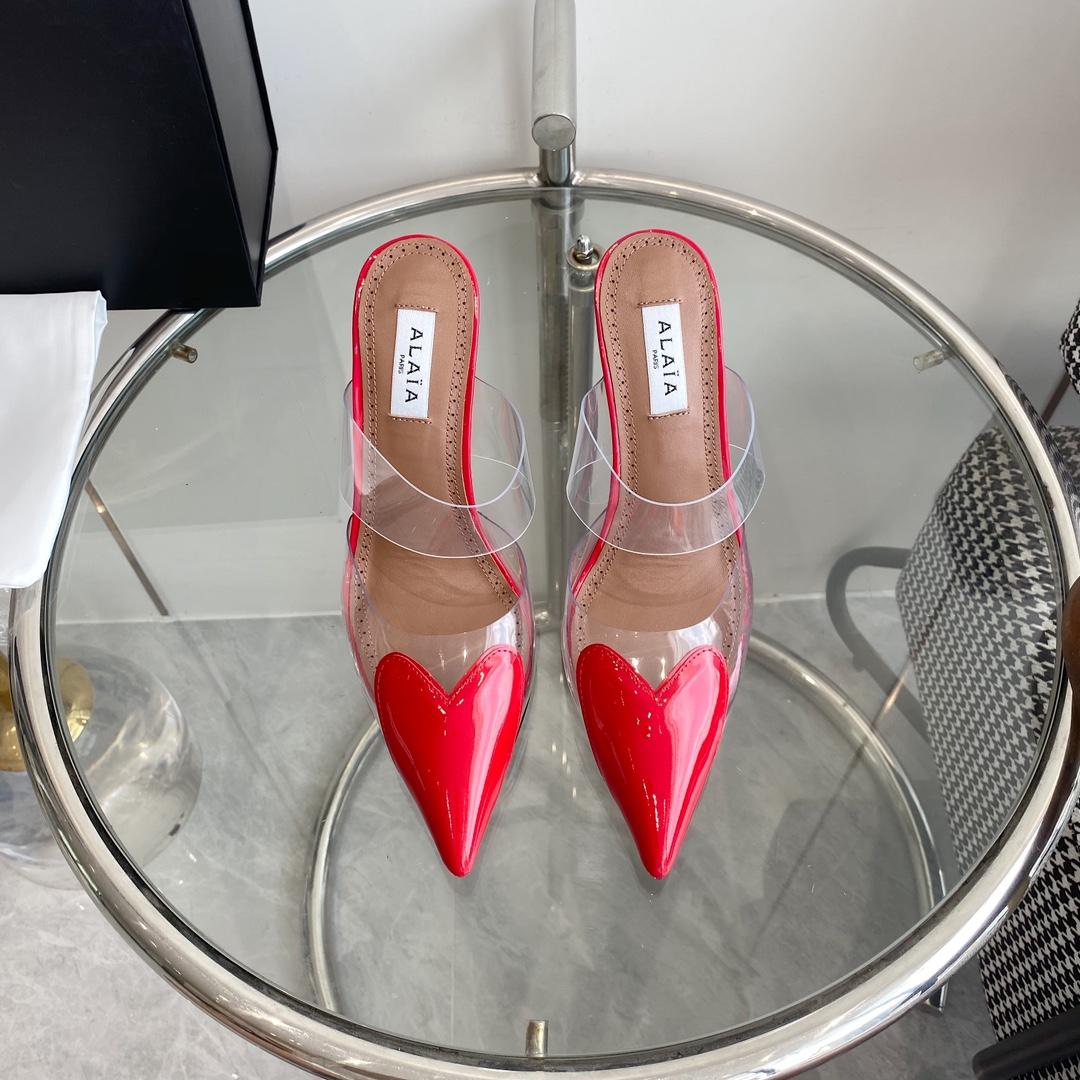 Alaïa Women's Alaia Cour Patent Leather And Pu Mules    110mm - PerfectKickZ