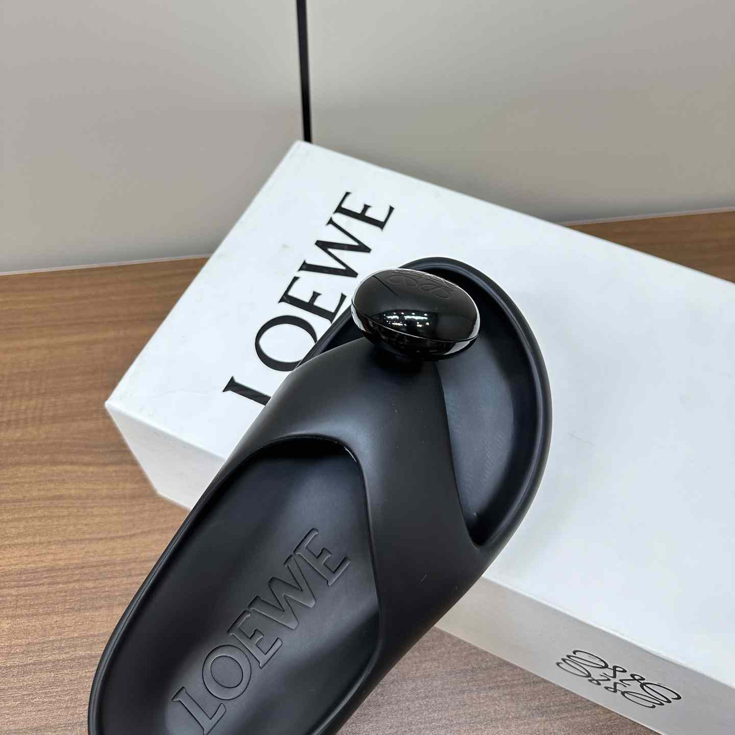 Loewe Paula's Ibiza Bubble Rubber Thong Sandals - PerfectKickZ