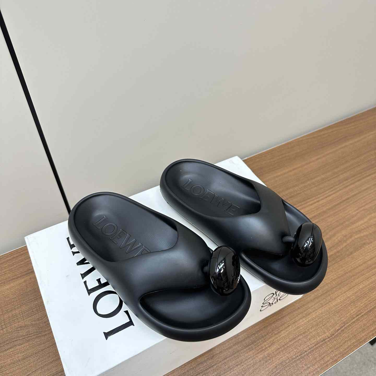 Loewe Paula's Ibiza Bubble Rubber Thong Sandals - PerfectKickZ