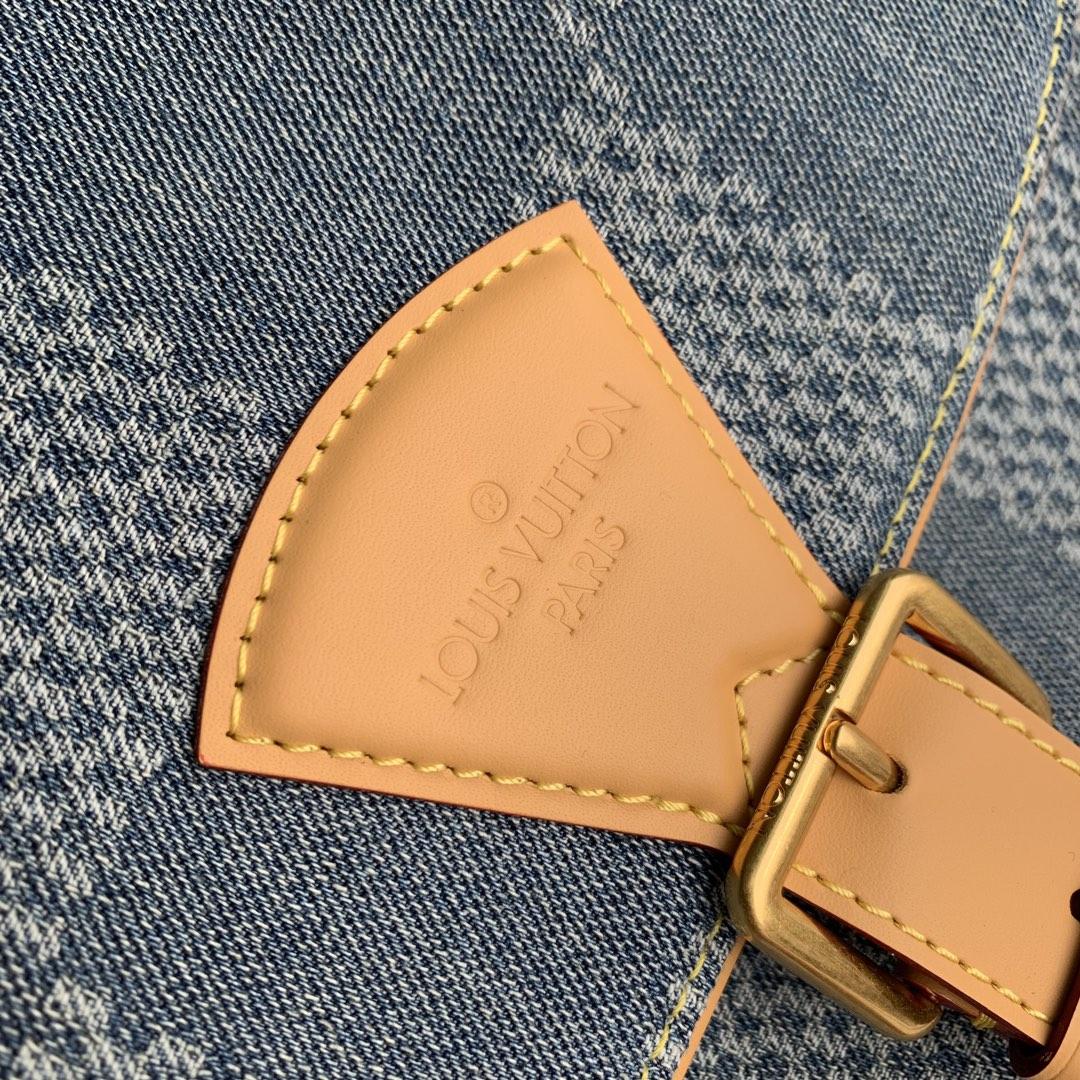 Louis Vuitton Montsouris Messenger MM   - PerfectKickZ