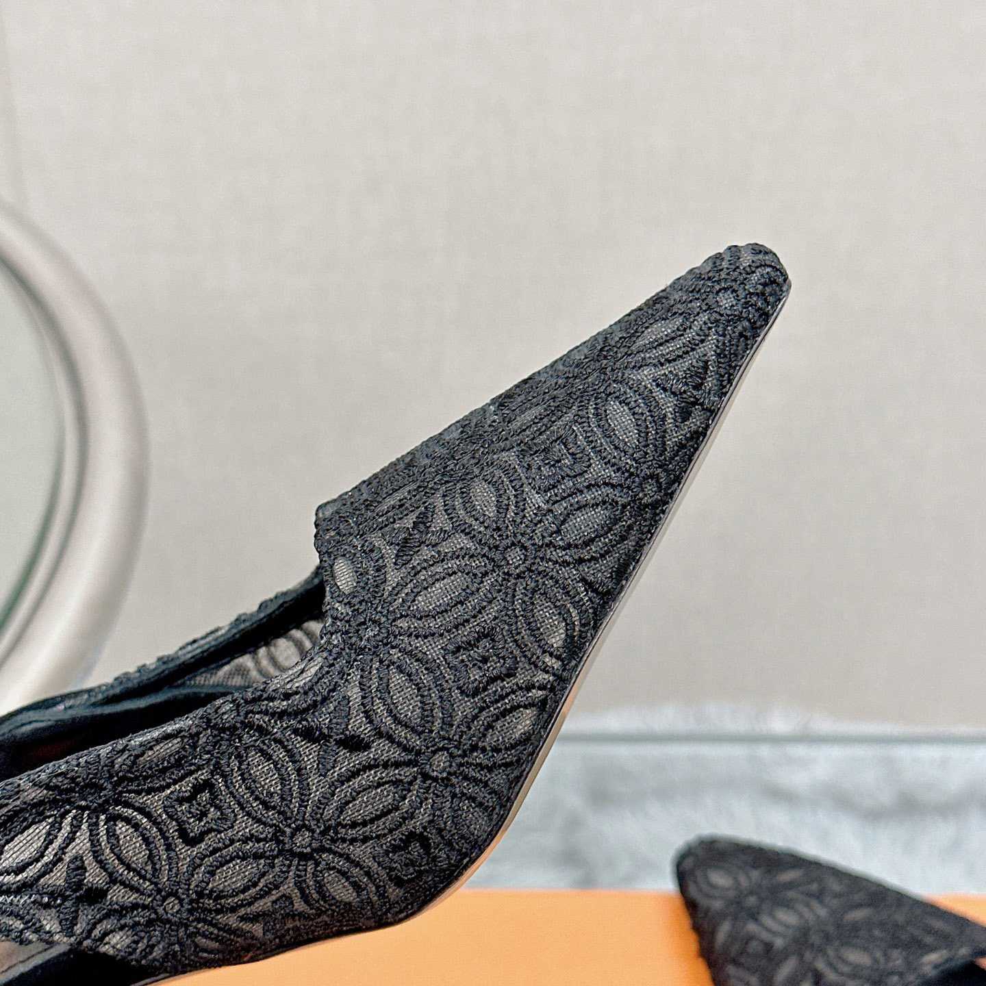 Louis Vuitton Sparkle Slingback Pump   1ACGZE - PerfectKickZ