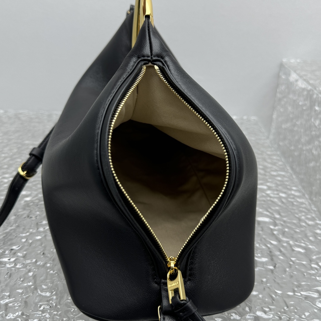 Jacquemus Le Calino Ring Handbag - PerfectKickZ