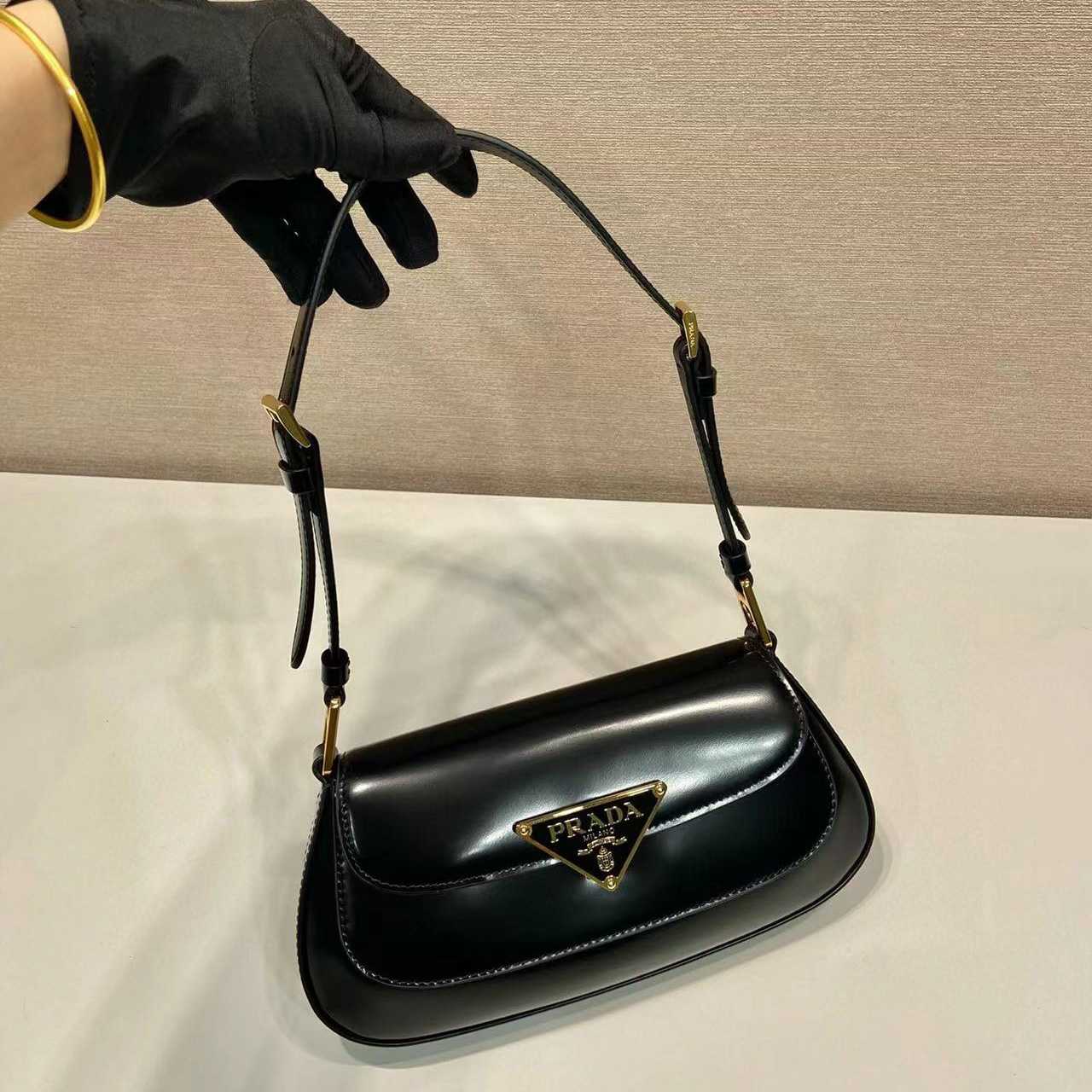 Prada Leather Shoulder Bag  （24x11x4cm） - PerfectKickZ