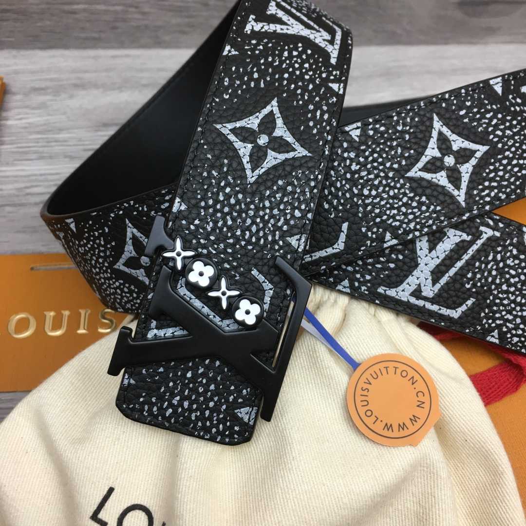 Louis Vuitton 40mm Reversible Belt - PerfectKickZ