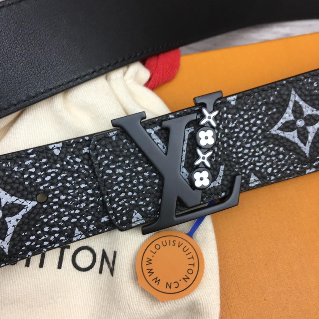 Louis Vuitton 40mm Reversible Belt - PerfectKickZ