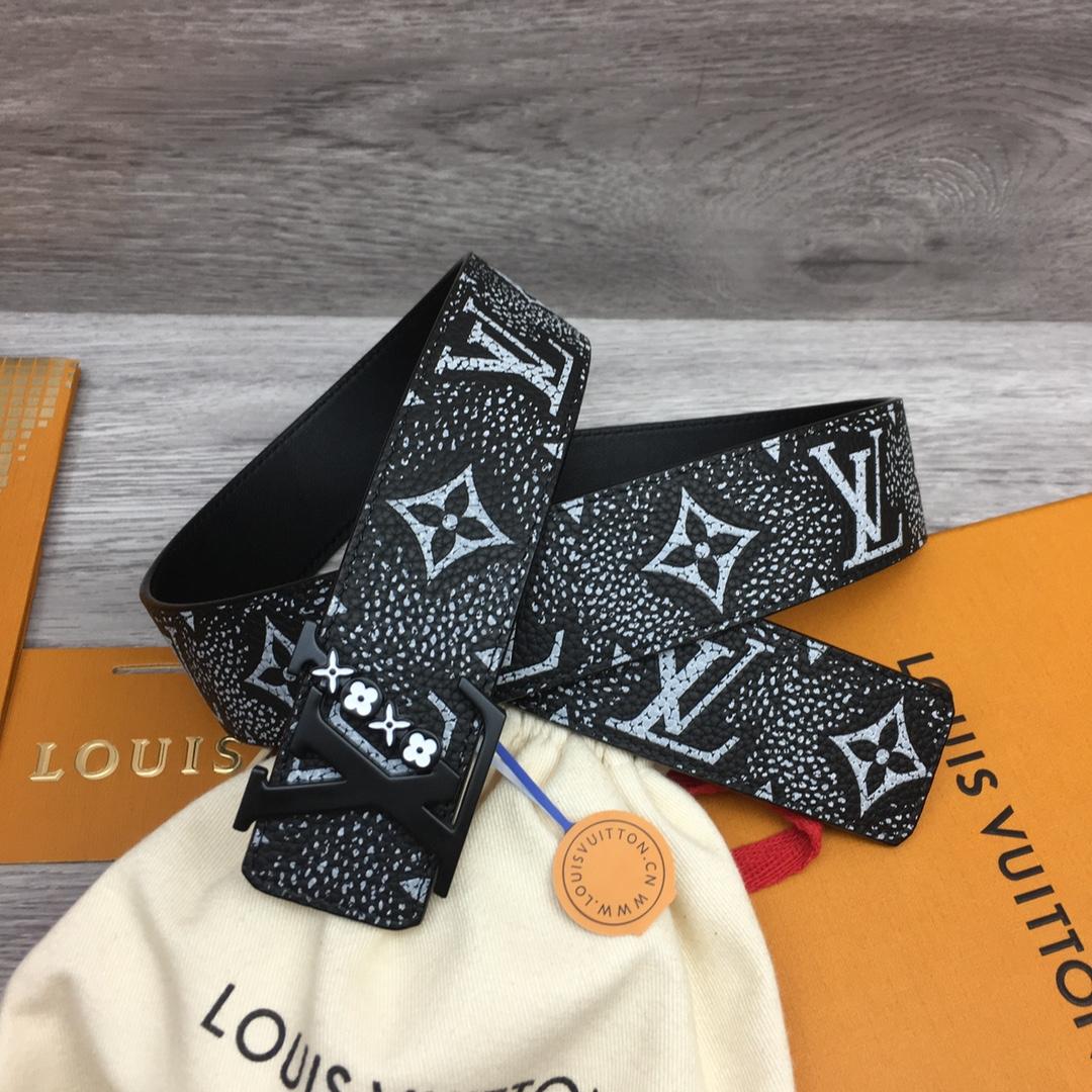 Louis Vuitton 40mm Reversible Belt - PerfectKickZ