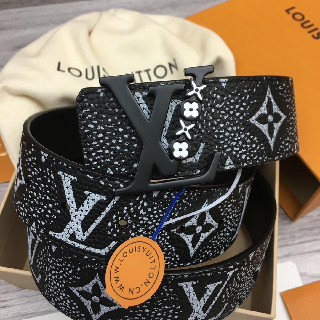 Louis Vuitton 40mm Reversible Belt - PerfectKickZ