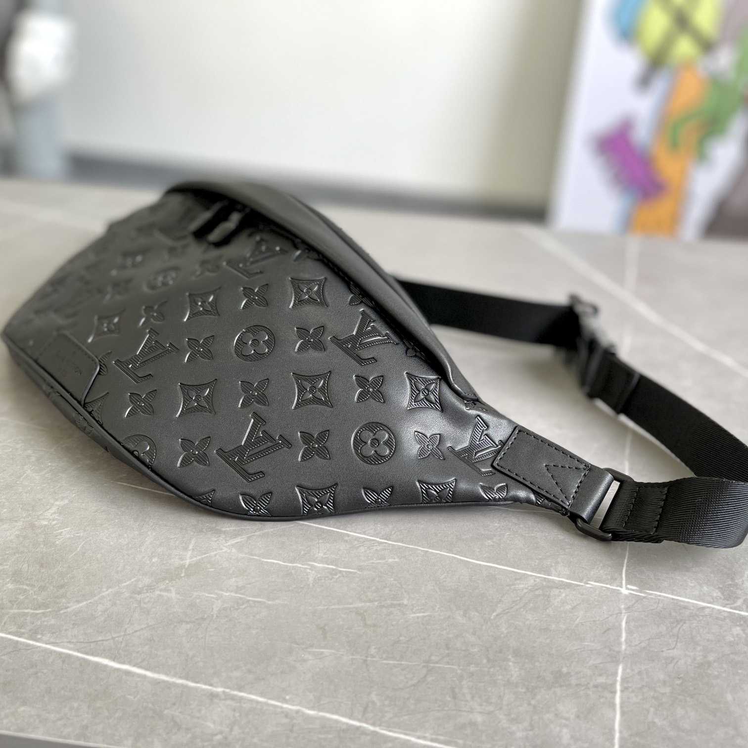 Louis Vuitton Discovery Bumbag  M44388   47-20-9cm - PerfectKickZ