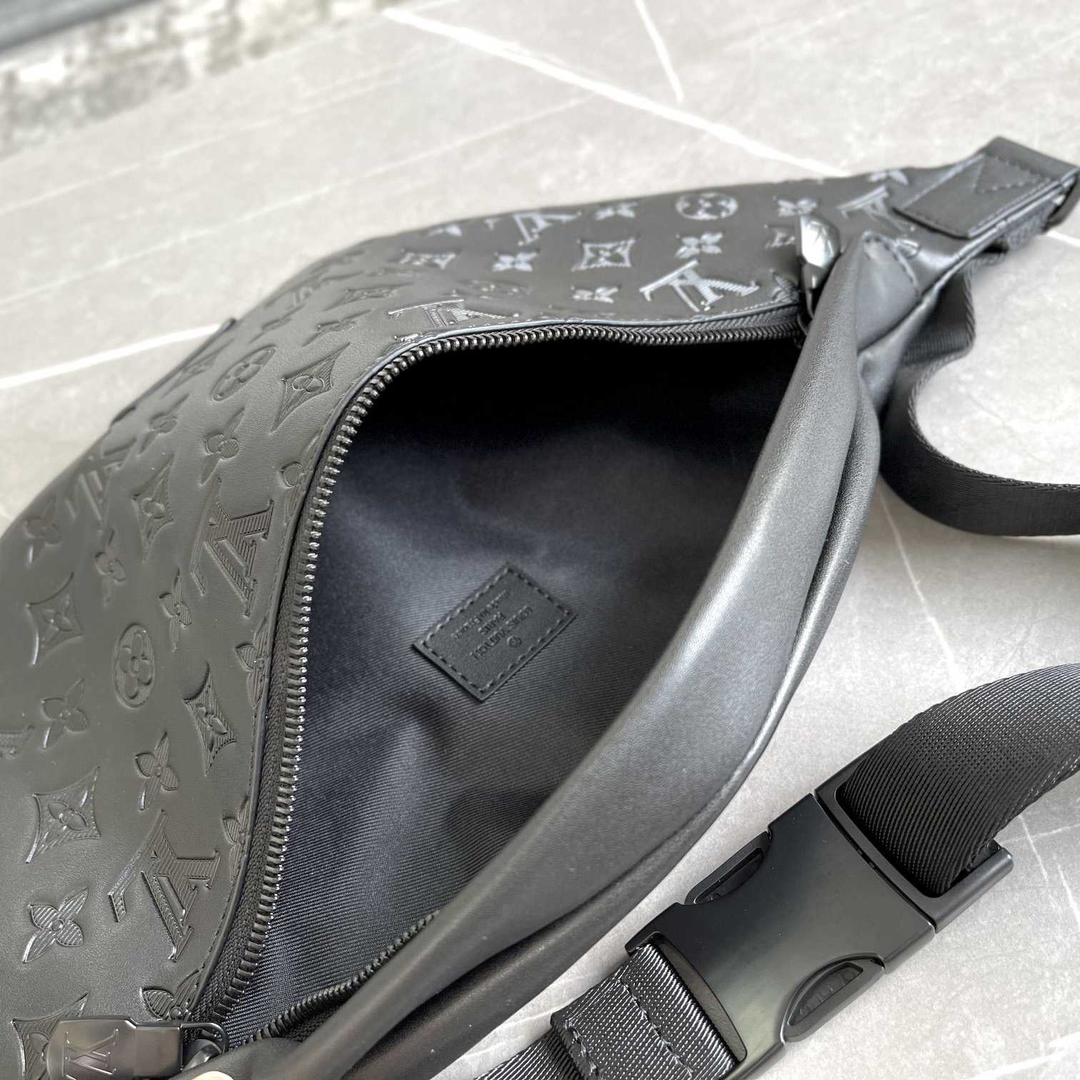 Louis Vuitton Discovery Bumbag  M44388   47-20-9cm - PerfectKickZ