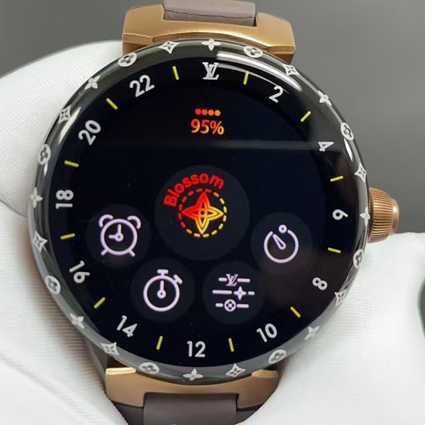 Louis Vuitton Tambour Horizon Light Up Connected Watch - 