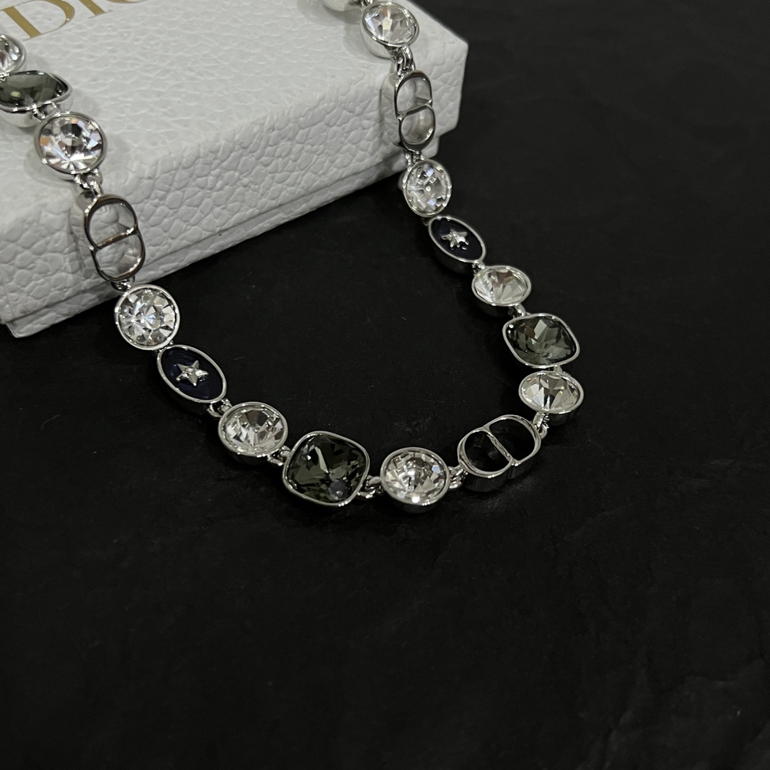 Dior Star Necklace - PerfectKickZ