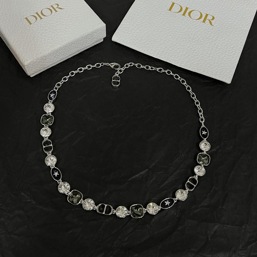 Dior Star Necklace - PerfectKickZ