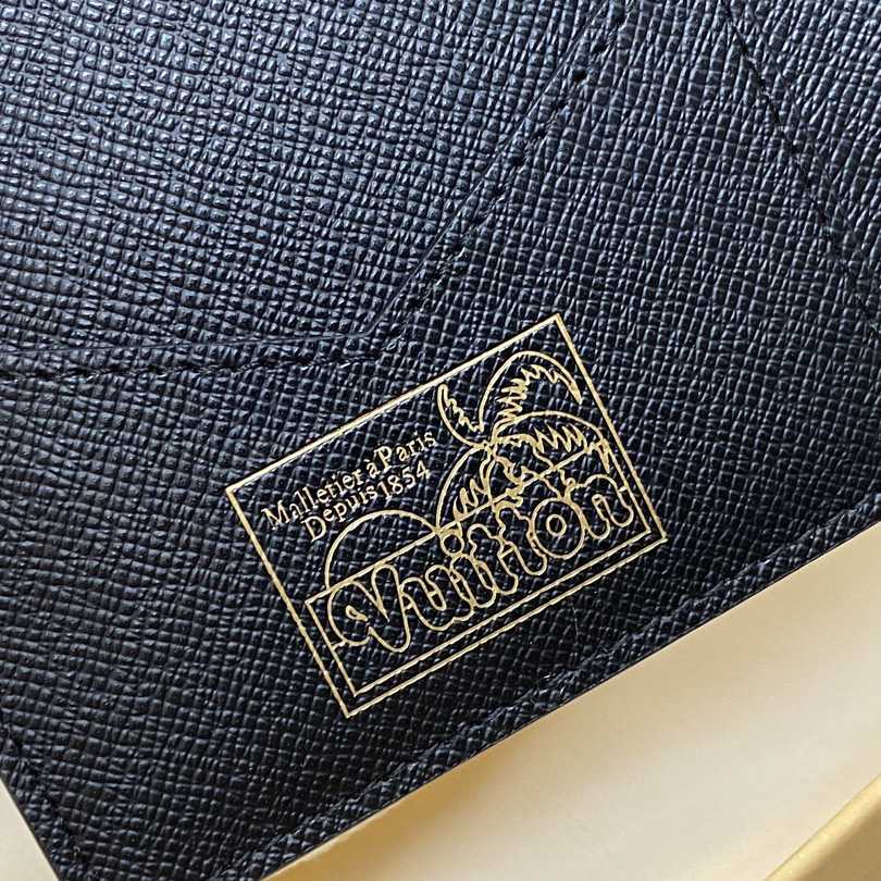 Louis Vuitton Passport Cover  M83479 - PerfectKickZ