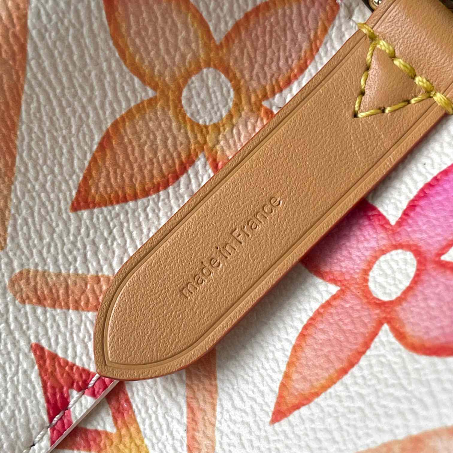 Louis Vuitton Néonoé BB   M25315 - PerfectKickZ