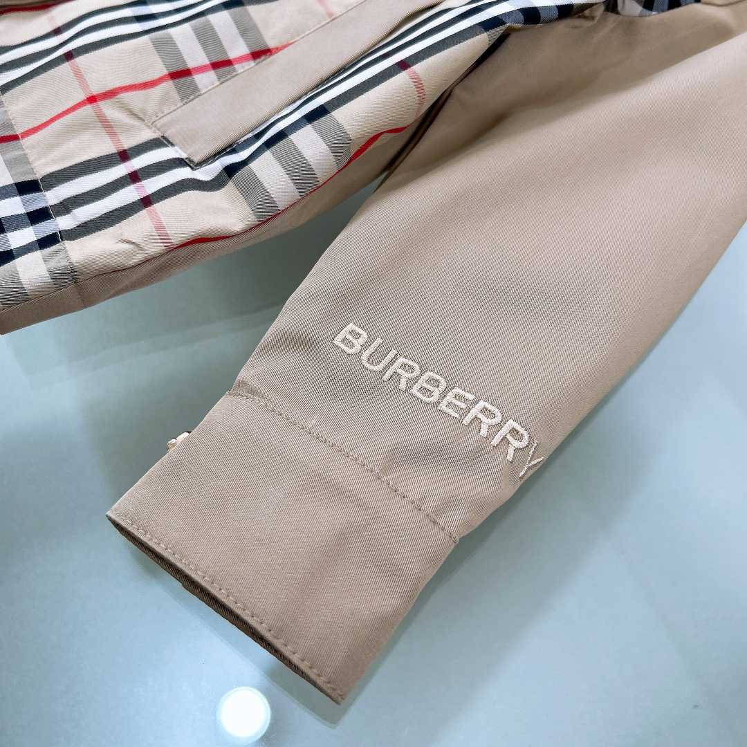 Burberry Kid's Jacket - PerfectKickZ