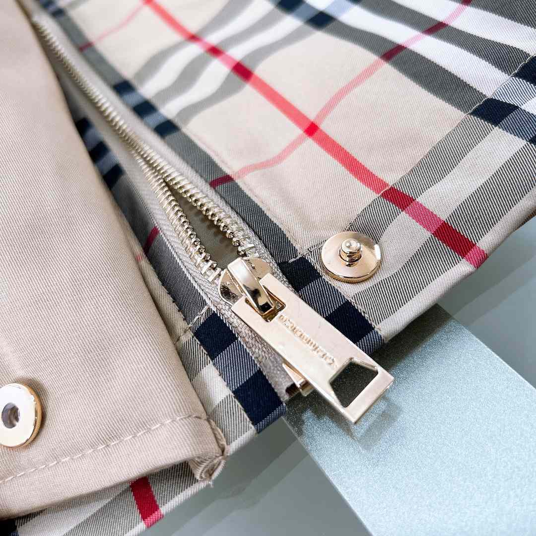 Burberry Kid's Jacket - PerfectKickZ