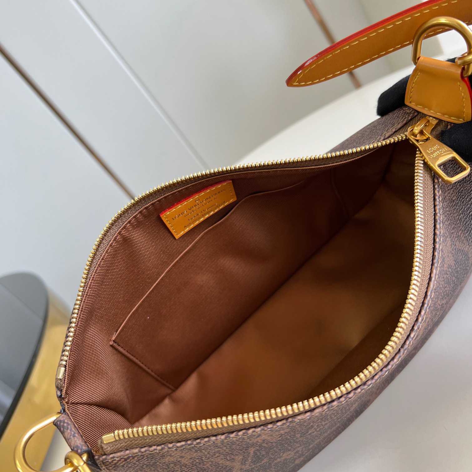 Louis Vuitton Pochette Accessoire XL   M11623 - PerfectKickZ