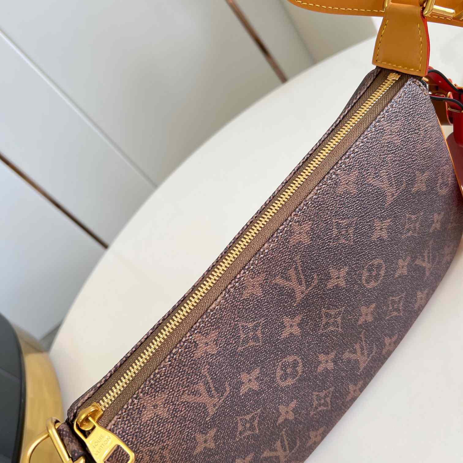 Louis Vuitton Pochette Accessoire XL   M11623 - PerfectKickZ