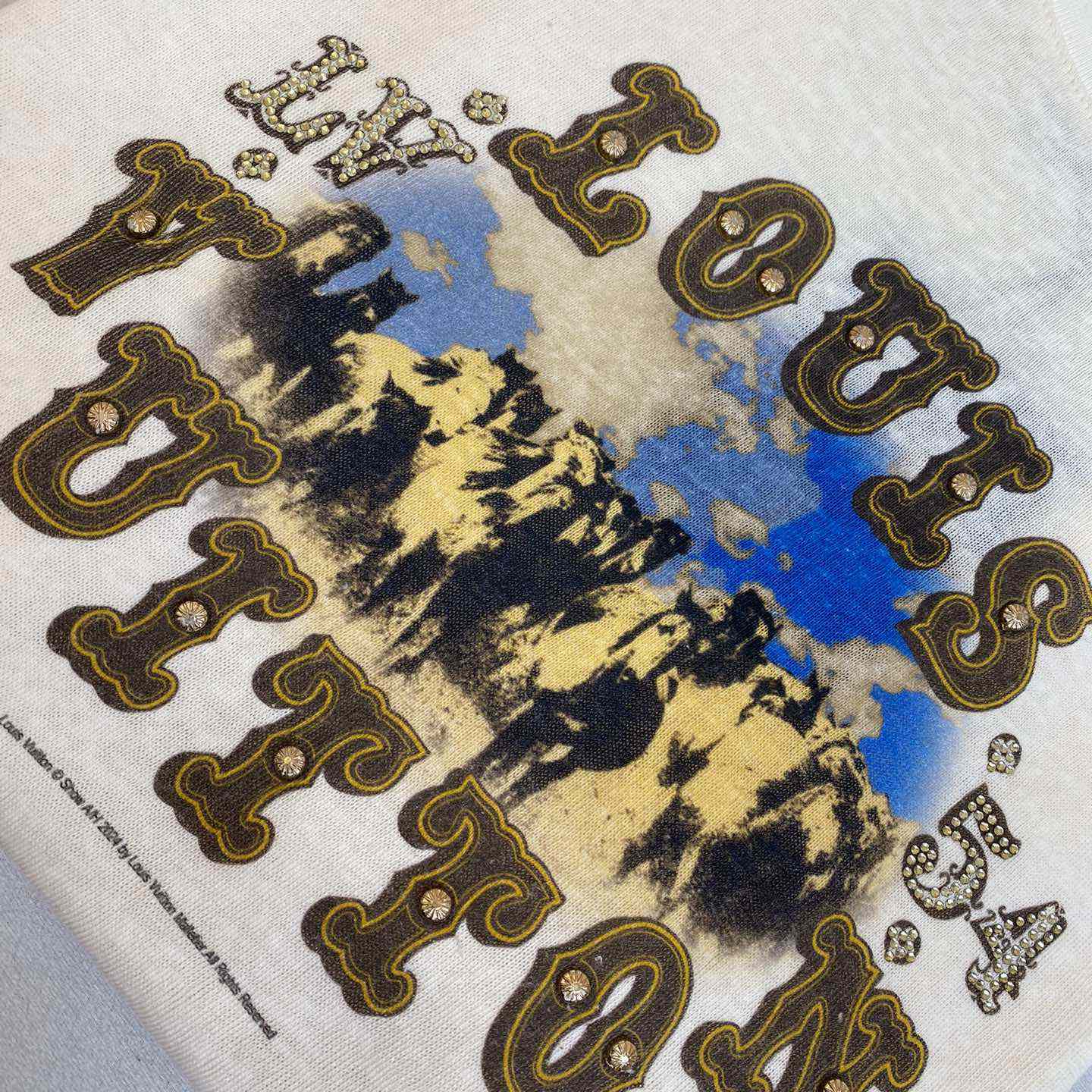 Louis Vuitton Graphic Cotton And Linen-Blend T-Shirt   1AFWUT - PerfectKickZ