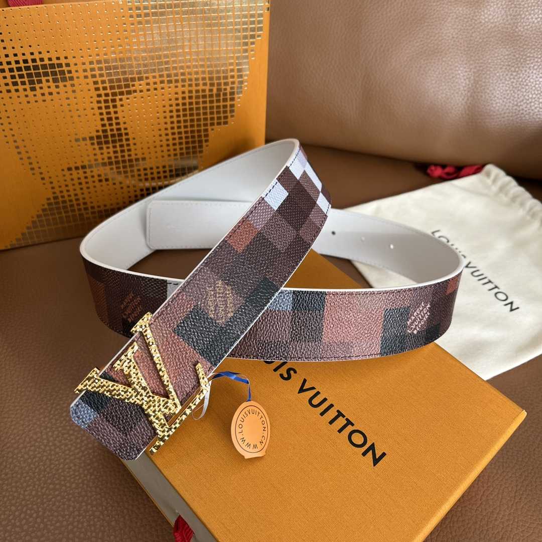 Louis Vuitton LV Initiales 40mm Reversible Belt - 
