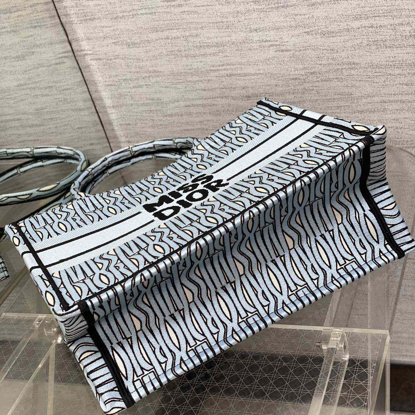 Dior Medium Dior Book Tote - PerfectKickZ