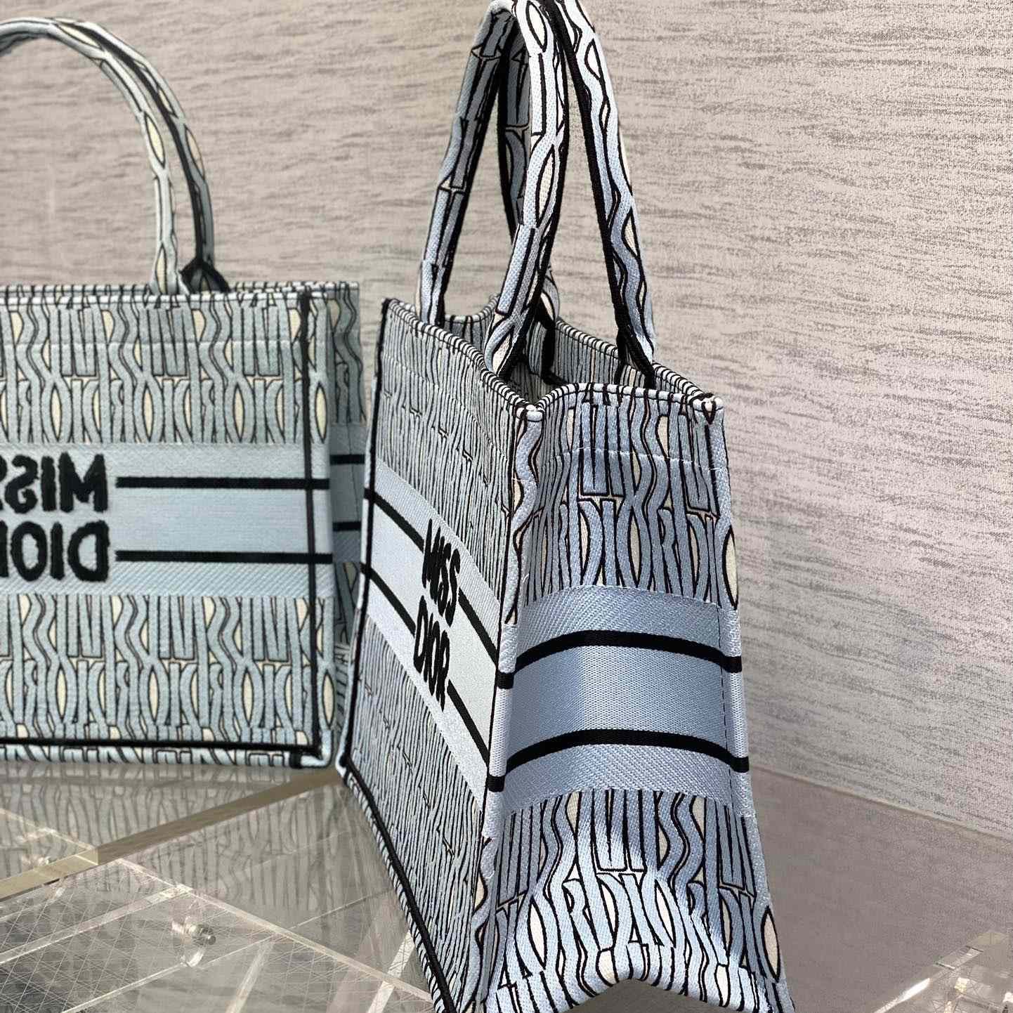 Dior Medium Dior Book Tote - PerfectKickZ