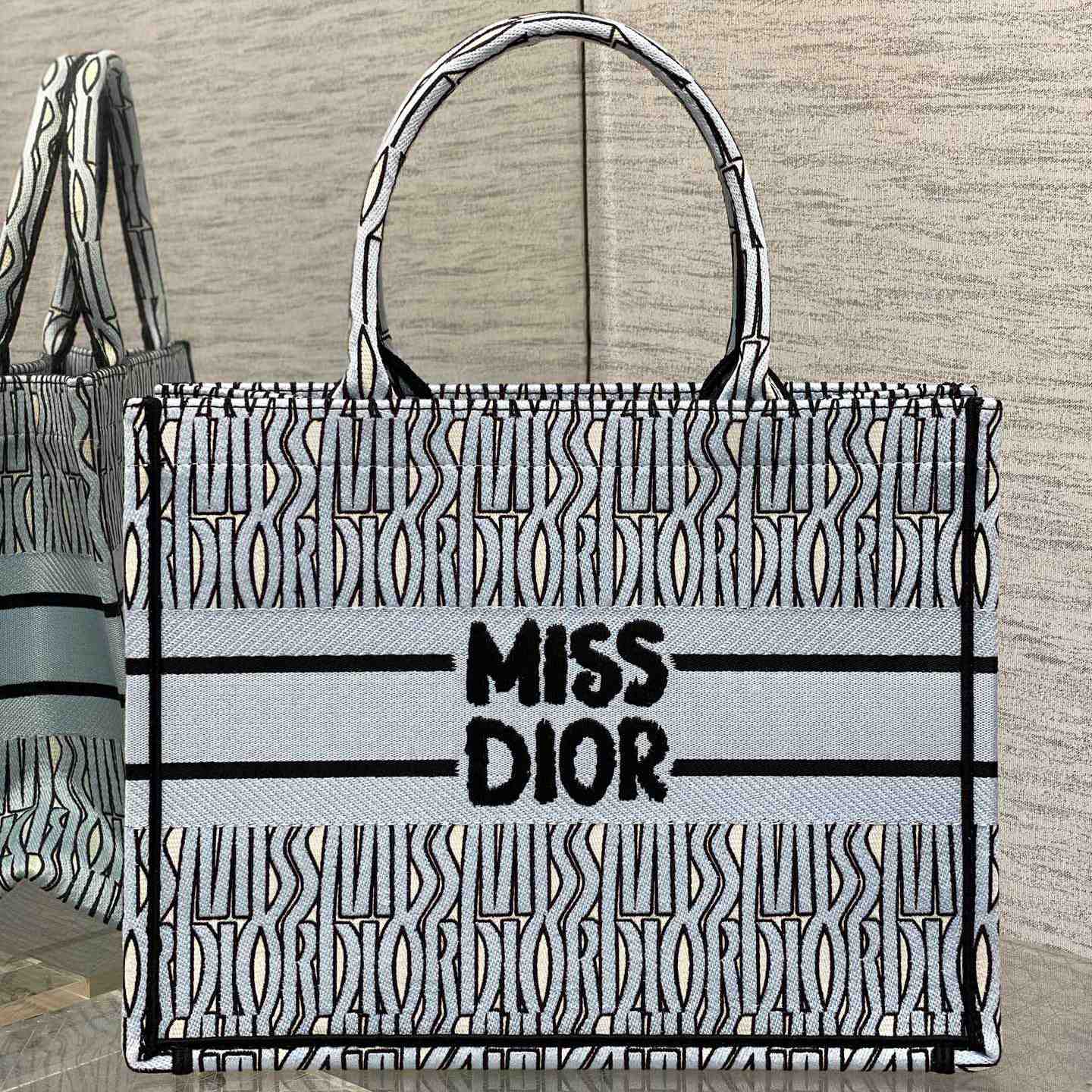 Dior Medium Dior Book Tote - PerfectKickZ