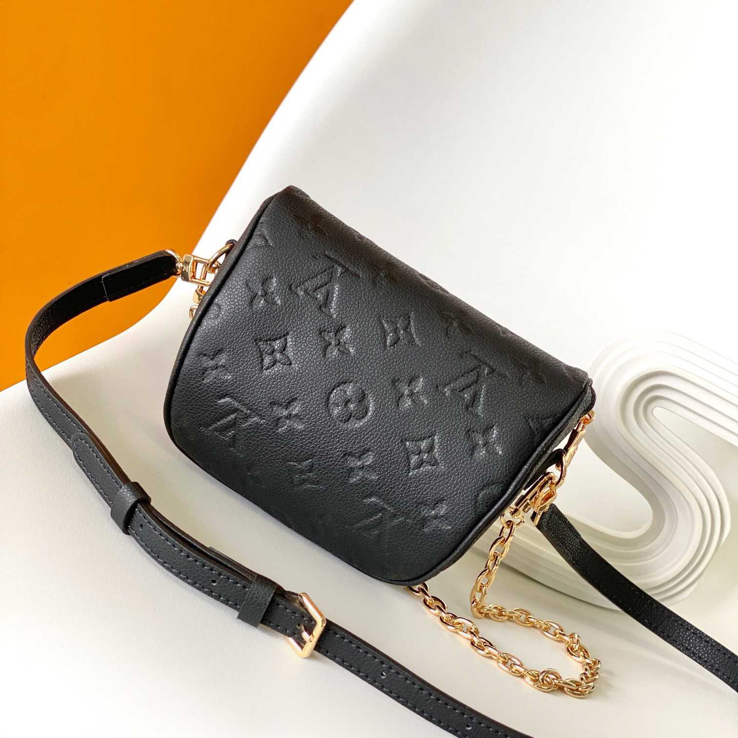Louis Vuitton Mini Bumbag  M46917 - PerfectKickZ