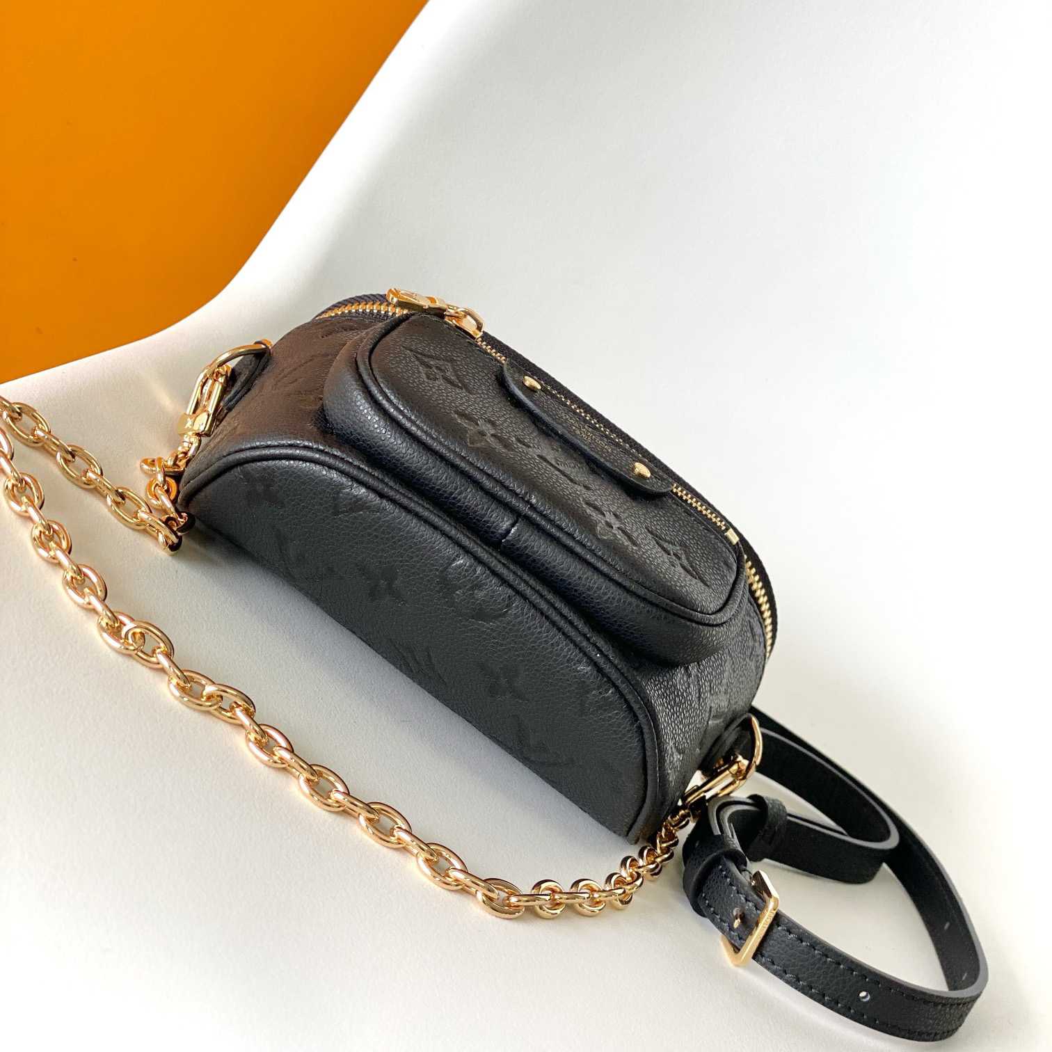 Louis Vuitton Mini Bumbag  M46917 - PerfectKickZ