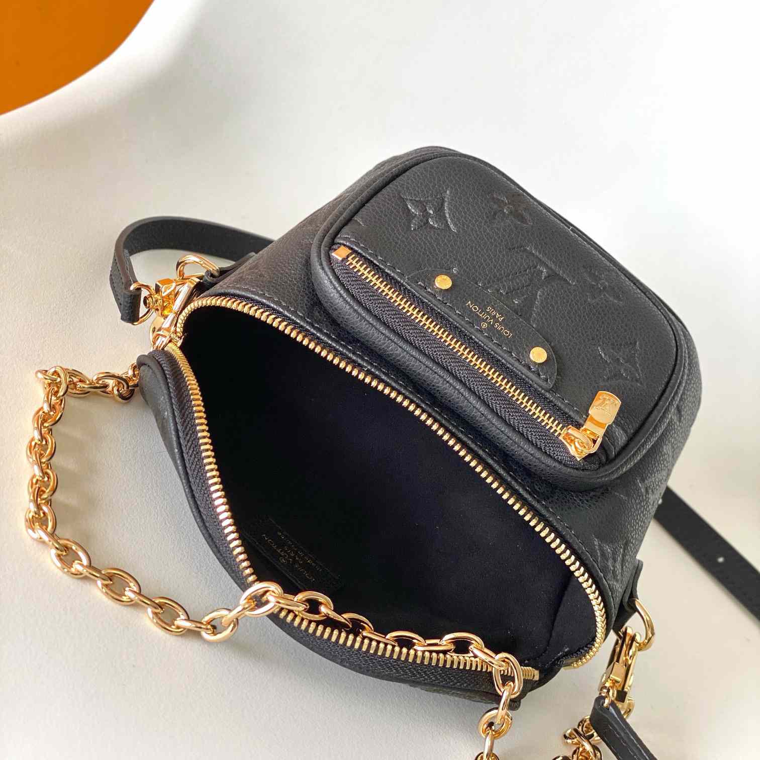 Louis Vuitton Mini Bumbag  M46917 - PerfectKickZ