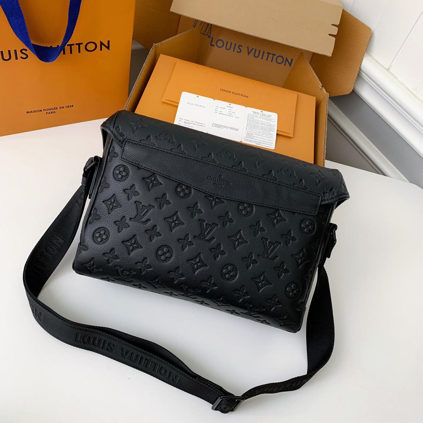 Louis Vuitton Messenger Voyager PM   M25121 - PerfectKickZ