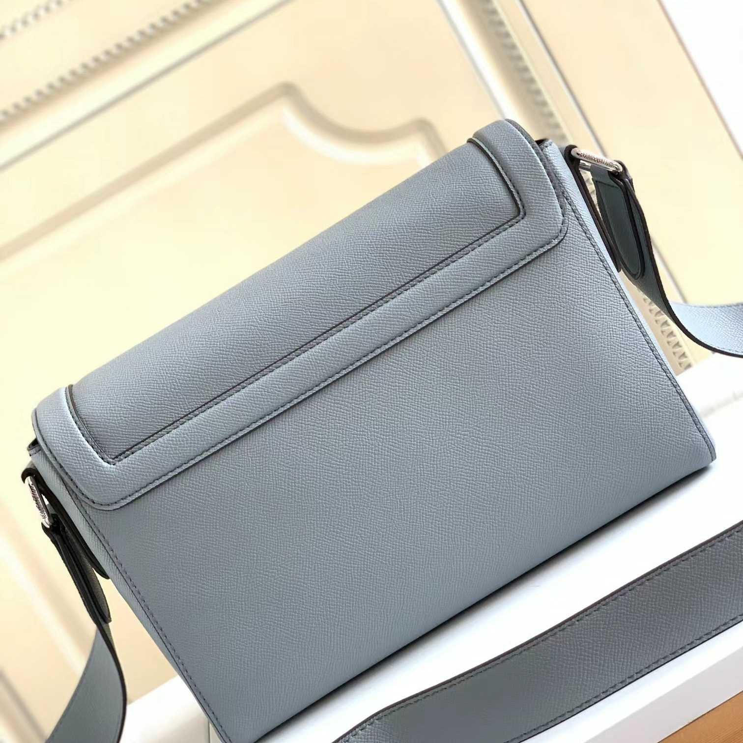 Louis Vuitton New Flap Messenger (28.3 x 18.3 x 4.3 cm) - PerfectKickZ